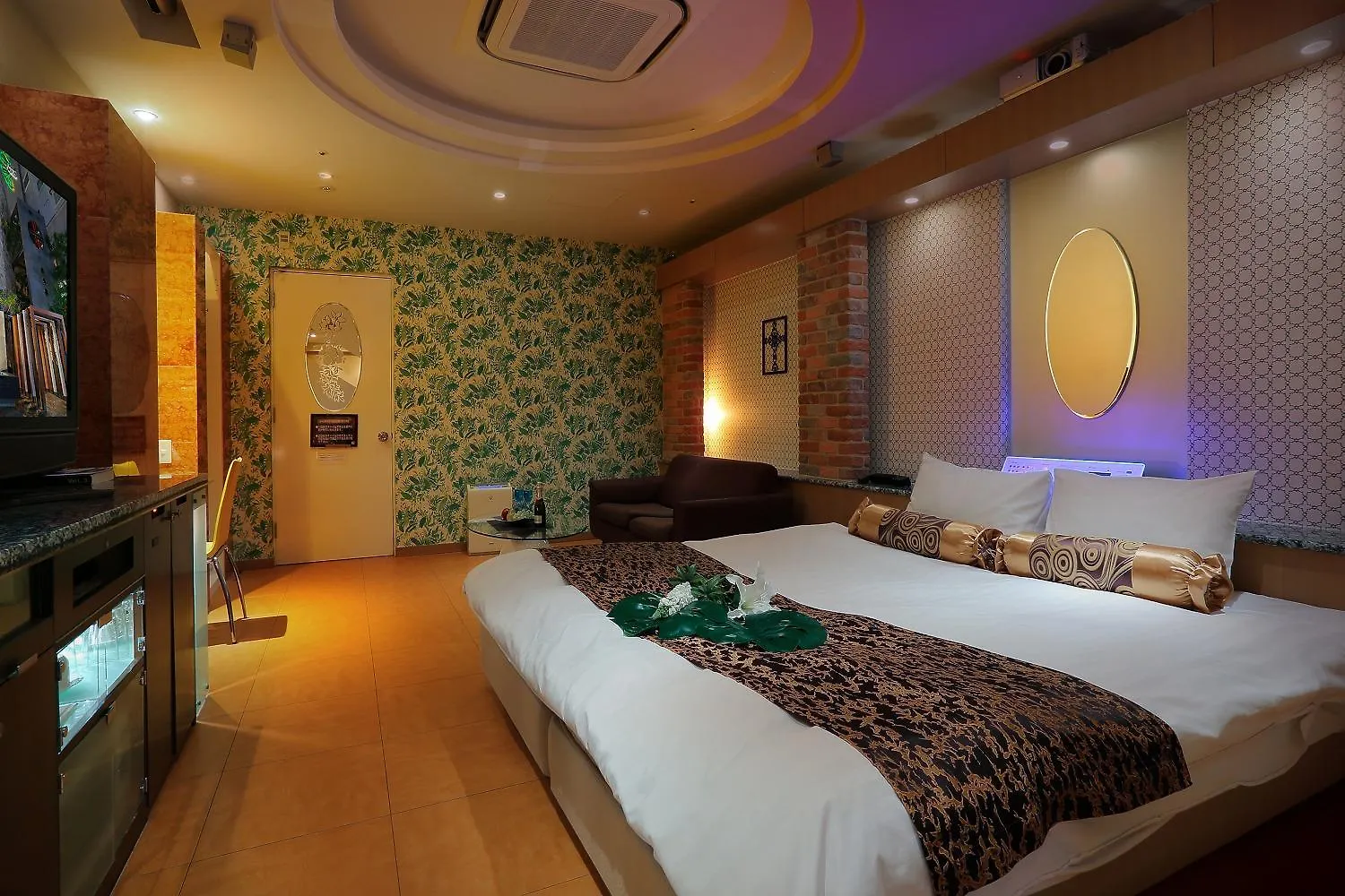 ラブホテル Hotel Axis -アクシス- (Adults Only) 大阪市