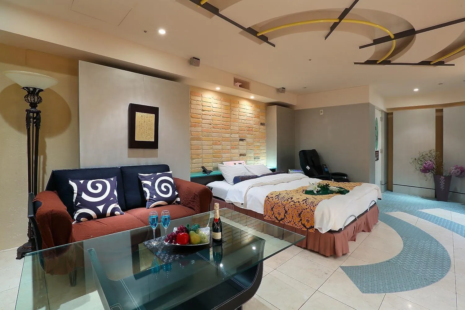 Hotel Axis -アクシス- (Adults Only) Ósaka 0*,  Japonsko