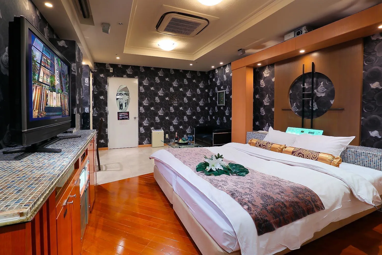 Hotel Axis -アクシス- (Adults Only) Ósaka 0*,
